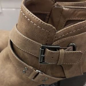 Brown suede ankle boots size 8